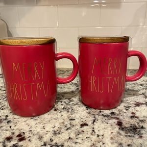 Rae Dunn MERRY CHRISTMAS mugs w/ coaster
SET OF 2